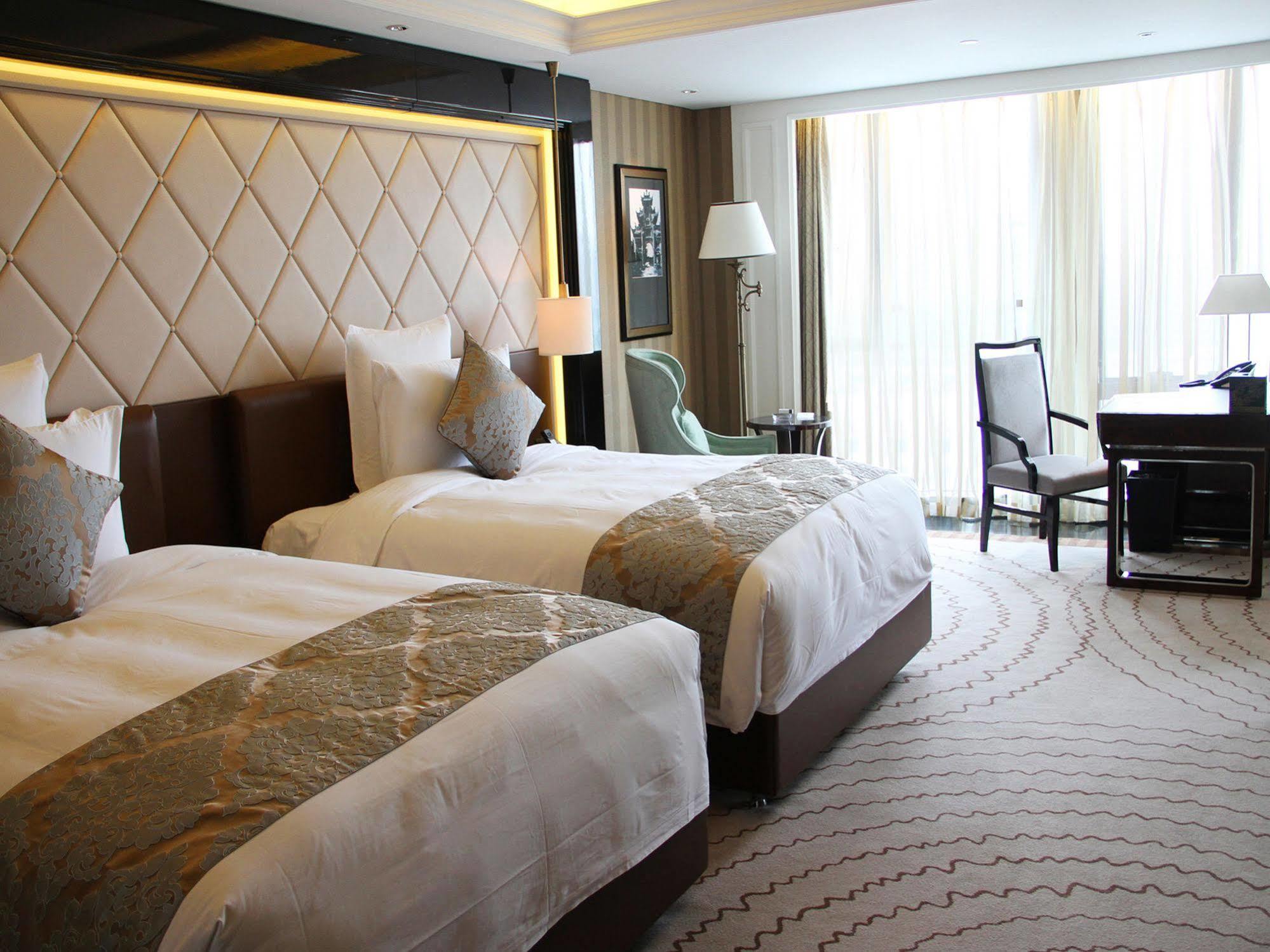 Renhe Spring Hotel Chengdu Extérieur photo