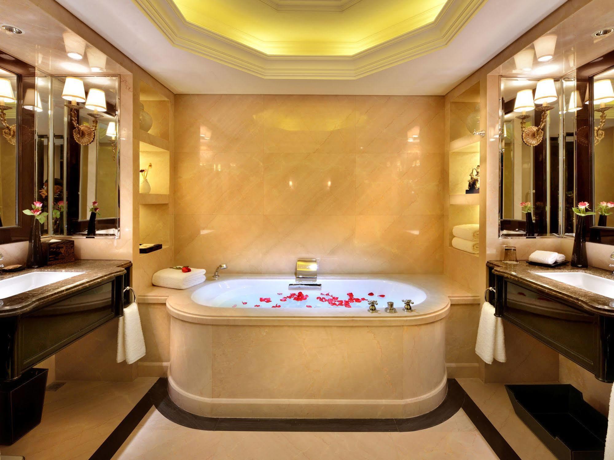 Renhe Spring Hotel Chengdu Extérieur photo