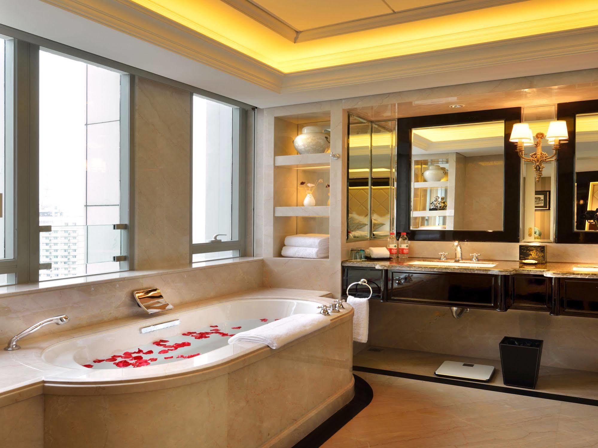 Renhe Spring Hotel Chengdu Extérieur photo